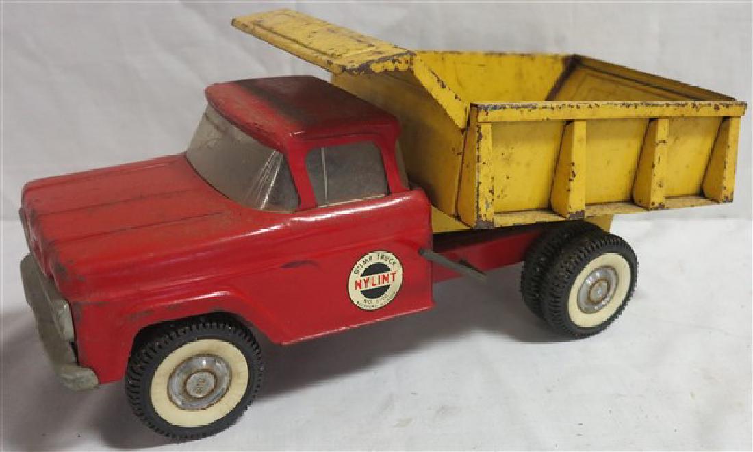 nylint dump truck