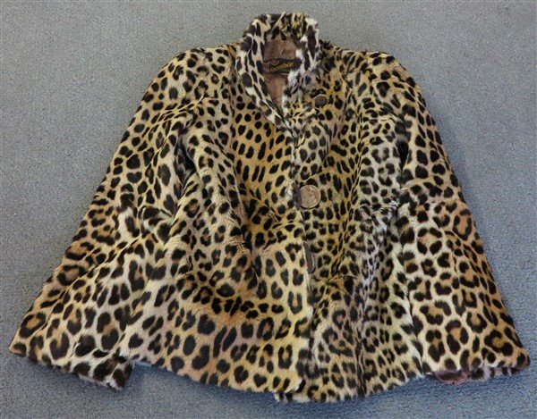 Vintage fur coat (1 of 3)