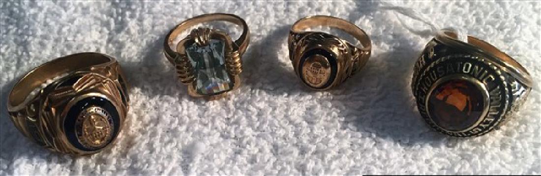 4 yellow gold 10k rings aprox 32.3 grams (1 of 1)