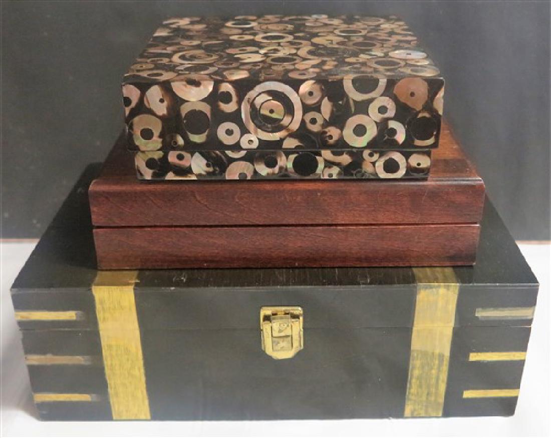 3 decorative boxes: 3 decorative boxes