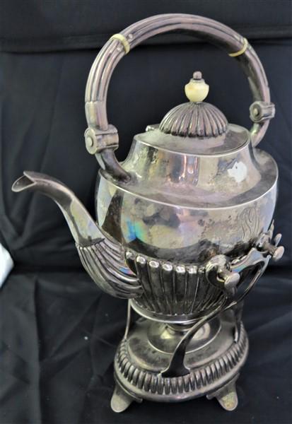 Sterling teapot in cradle approx 36 troy oz: Sterling teapot in cradle approx 36 troy oz