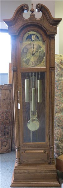Contemporary Seth Thomas grandfather clock: Contemporary Seth Thomas grandfather clock