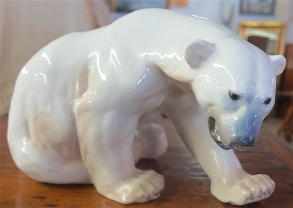 Large B and G polar bear: Large B and G polar bear