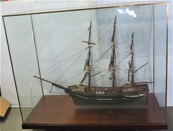 Ship's model 48 X 22 X 39h: Ship's model 48 X 22 X 39h