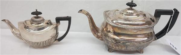 Teapot and coffee pot: Teapot and coffee pot