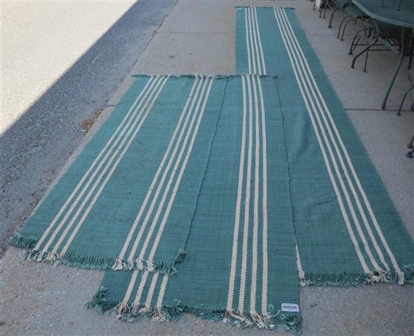 3 runners green  3 X 19, 3 X 9, 3 X 8 50 (1 of 5)