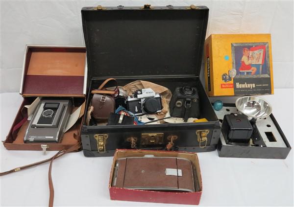 Misc lot of 7 vintage cameras (1 of 5)