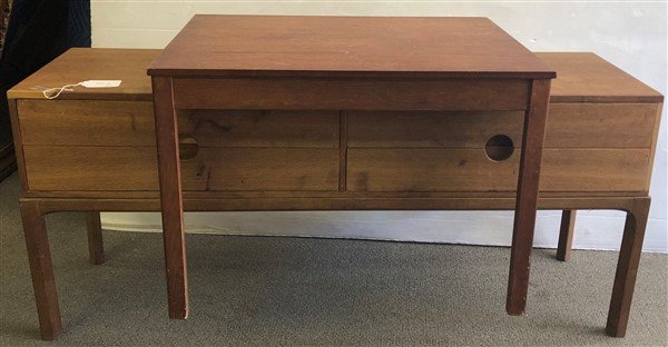 Console and table: Console and table