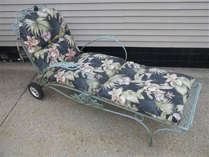 Green Iron Chaise: Green Iron Chaise