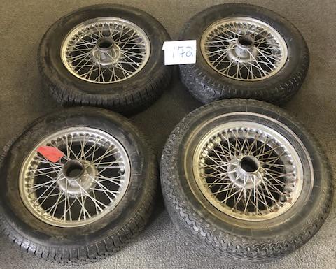 4 15" wire rims: 4 15" wire rims