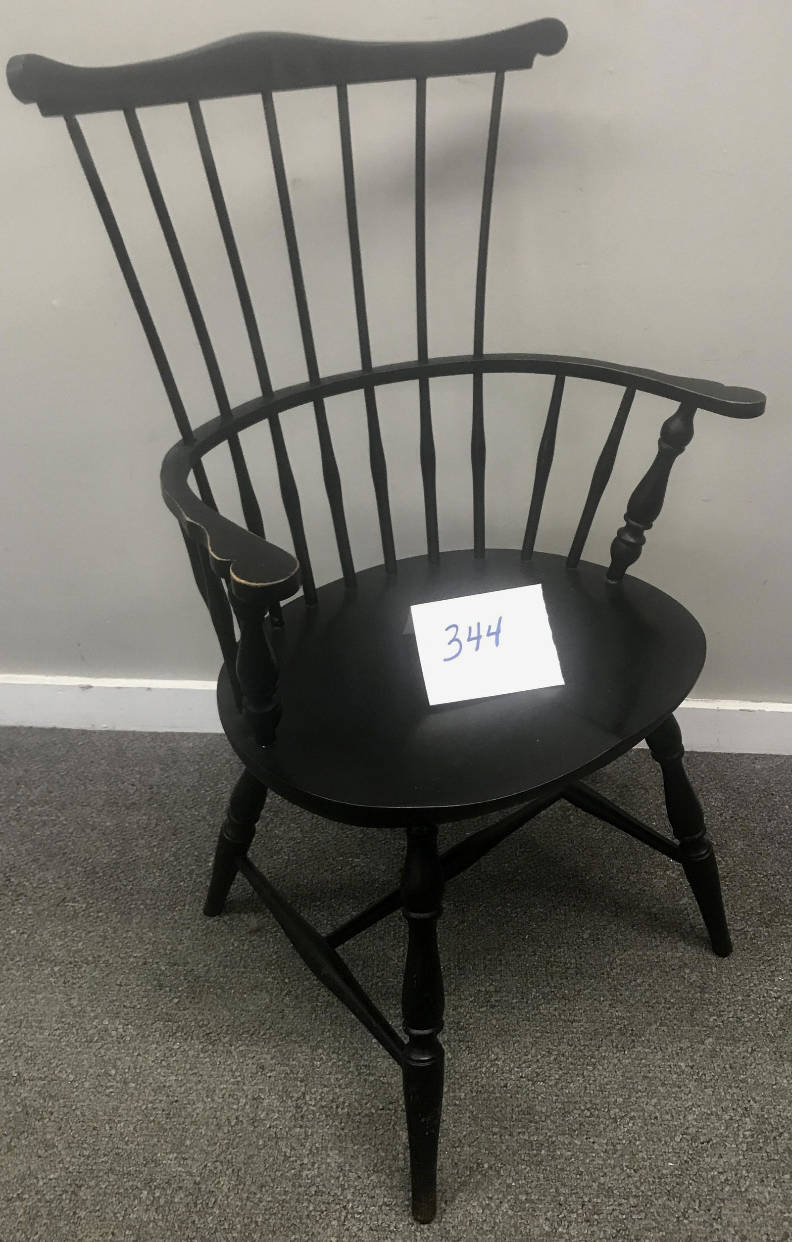 Single contemporary Windsor chair: Single contemporary Windsor chair