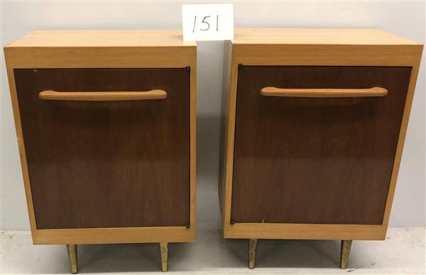 Pr. MCM 30" 1 Door Stands (1 of 4)