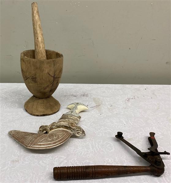 3 Pc. lot- Clay Pigeon Thrower, Mortar & Pestile, & A (1 of 6)