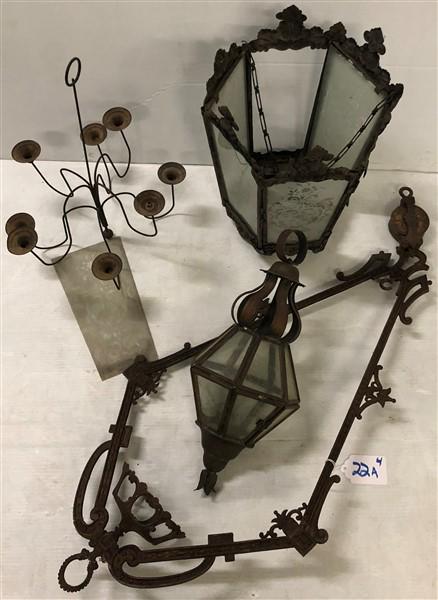 Good Early 4 pc "never electrified" lighting lot (1 of 6)