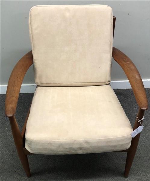 John Stuart Modern Chair (1 of 6)