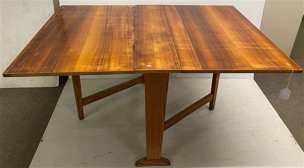 Tuck Away Swing Leg Drop Leaf Table 57"L x42"w x29"h (1 of 6)