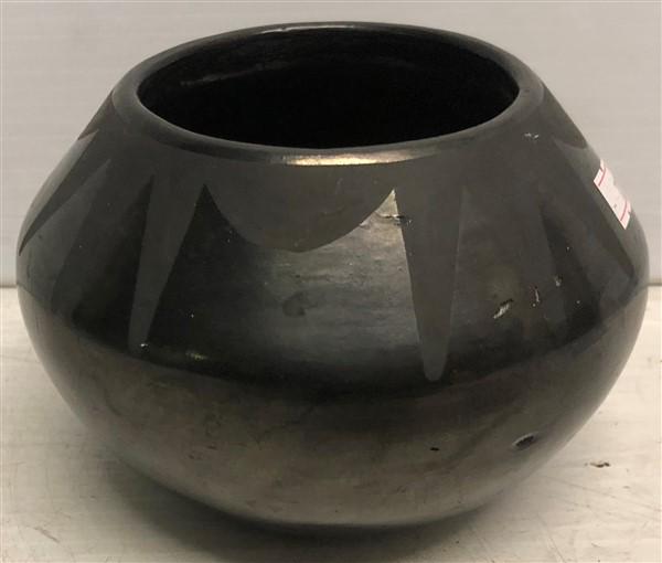 Santa Clara Pot- Signed 4"h (1 of 3)