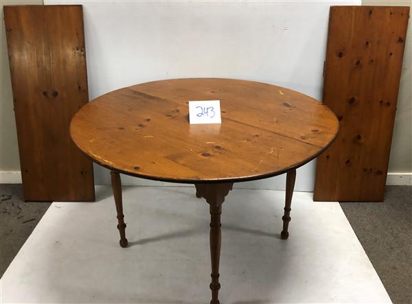 48" Round Pine Dining Room Table 2-18" Leaves (1 of 4)