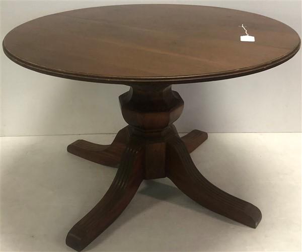 Mahogany Extension Table 42" Round 28"h (1 of 5)