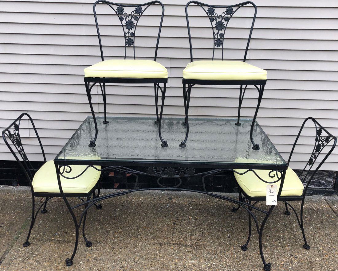 5 Pc. Iron Patio Set (1 of 4)