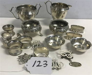 Pretty Lot of Sterling Silver Items: Pretty Lot of Sterling Silver Items Approx. 25 Troy