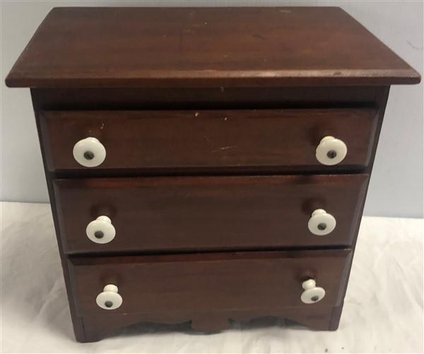 12.5"x8"x12" Mini. 3 Drawer Chest (1 of 5)