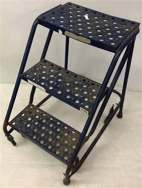 Blue Industrial Step Ladder (1 of 4)