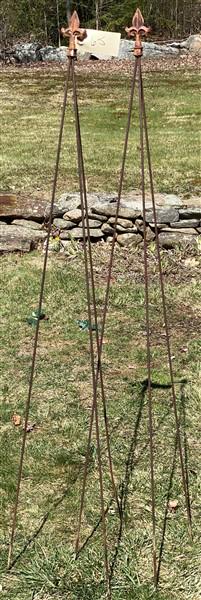 Pr of Decorative Iron Garden Elements (1 of 2)