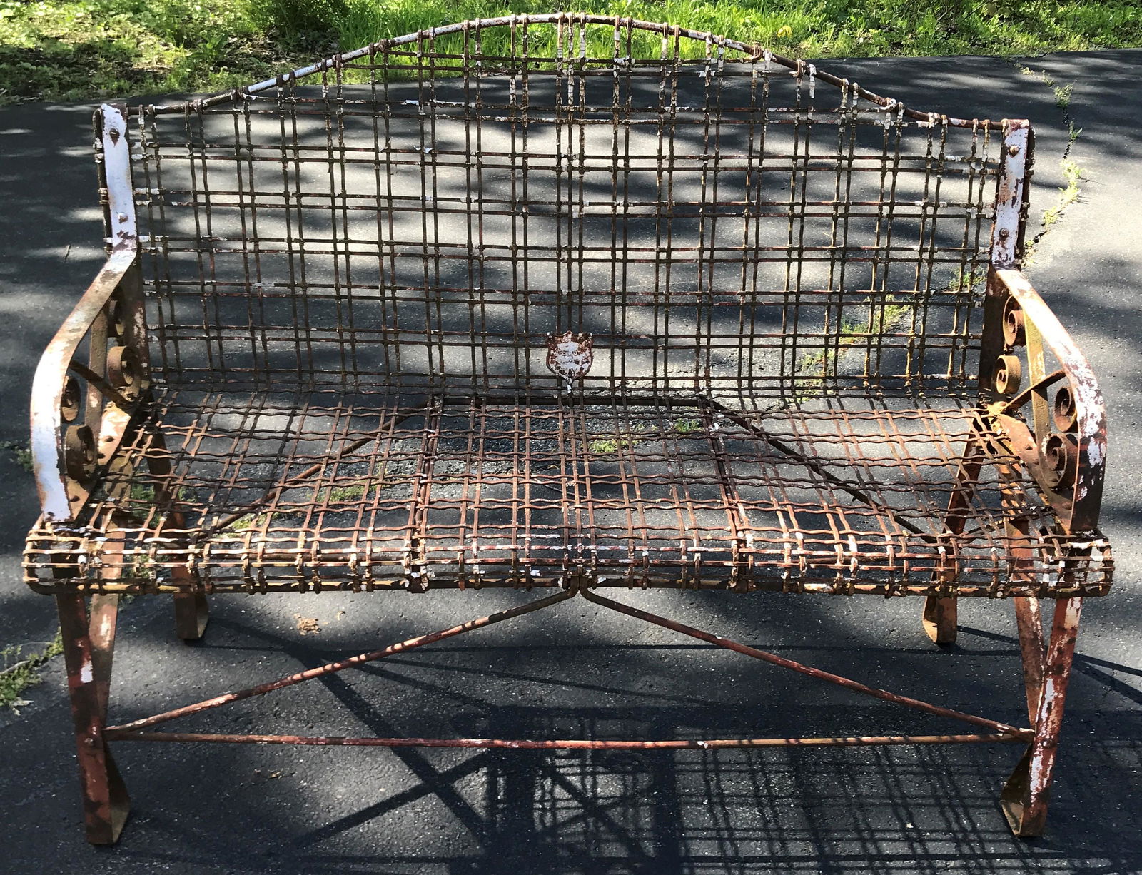 Ultra Special "Albany Wire" Garden Bench (1 of 3)