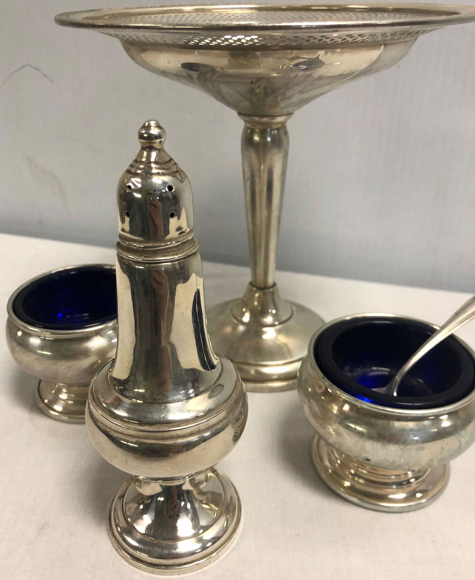 Small Lot of Weighted Sterling Table Accessories: Small Lot of Weighted Sterling Table Accessories