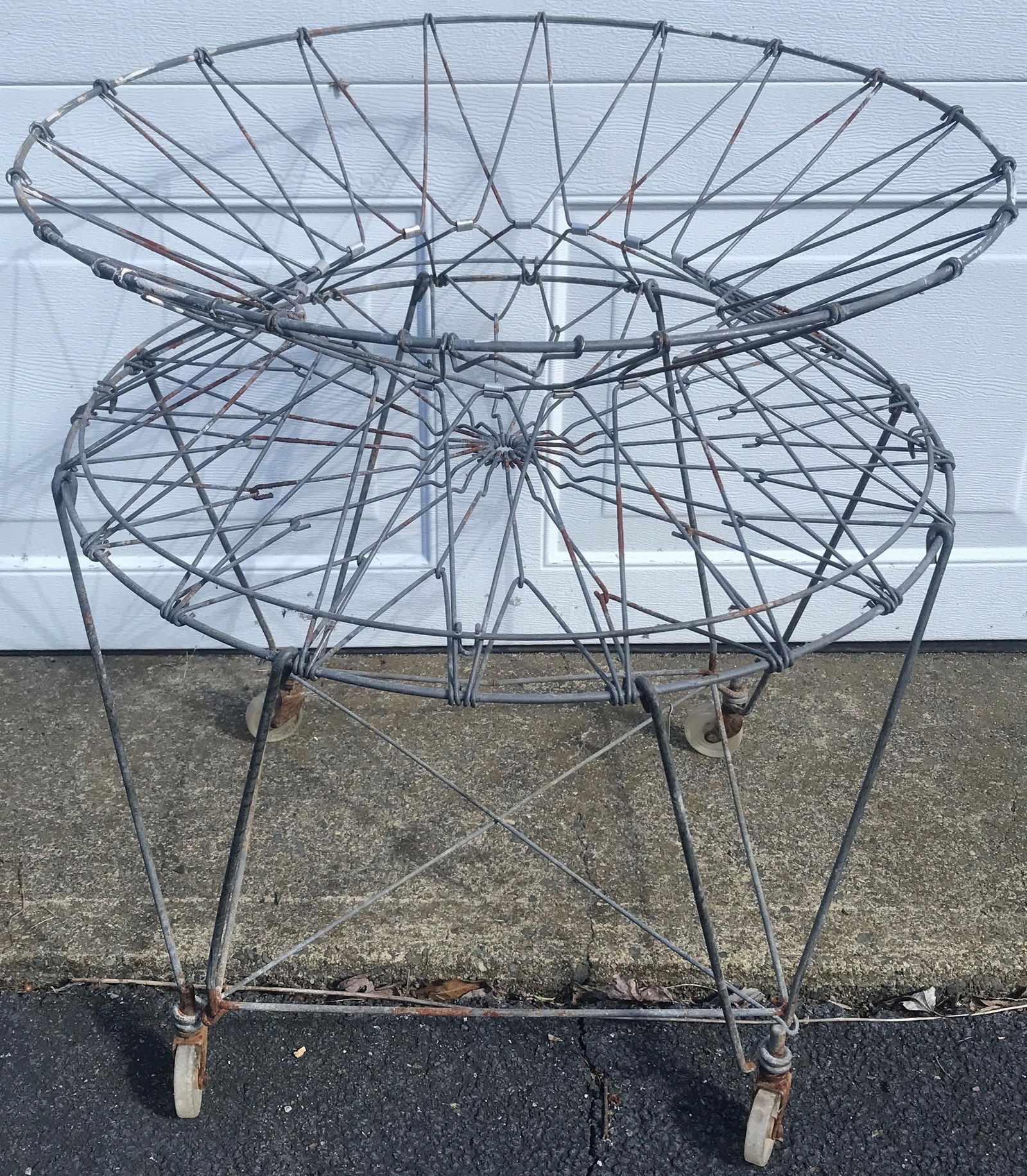 Two 1930's Wire Baskets (1 of 2)