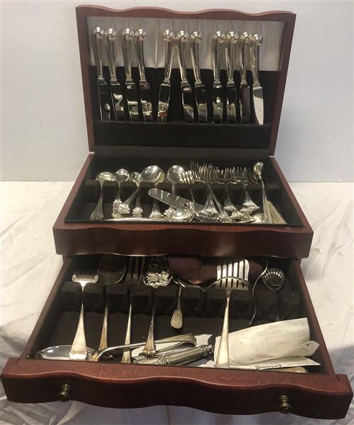 Stylish Nice Quality Silver Plate Flatware in Fitted (1 of 7)