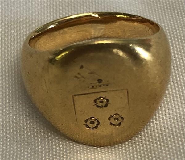 Tiffany and Co. 18kt. Ring- Approx. Size 4: Tiffany and Co. 18kt. Ring- Approx. Size 4- 9 grams