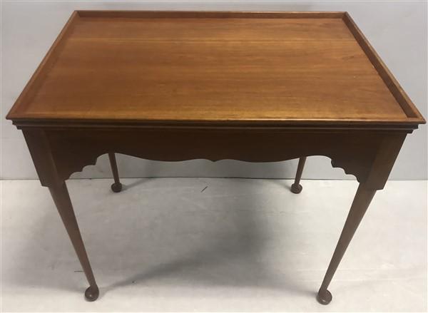 Great Quality Cherry Queen Anne Style Table: Great Quality Cherry Queen Anne Style Table
