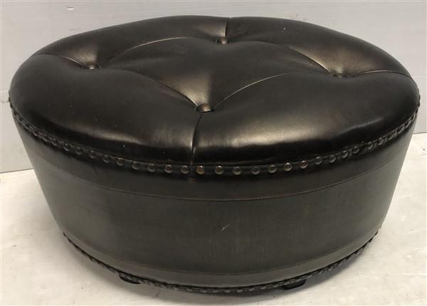 23" Contemporary Tufted Leather Hassock Three Hands: 23" Contemporary Tufted Leather Hassock Three Hands Corp.
