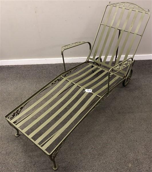 Iron Chaise Lounge: Iron Chaise Lounge