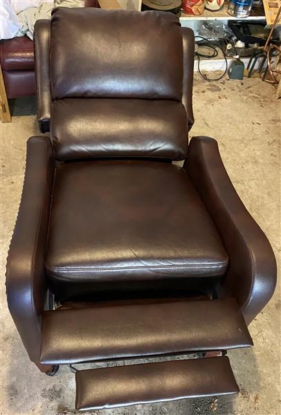 Recliner 29.5"x 33"x 41"h, seat is 19"h: Recliner 29.5"x 33"x 41"h, seat is 19"h