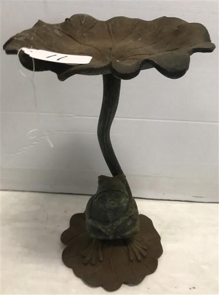 17" Cast Iron Frog Planter (1 of 3)