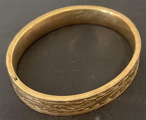 14kt Yellow Gold Bangle Bracelet 16.8 grams (1 of 6)