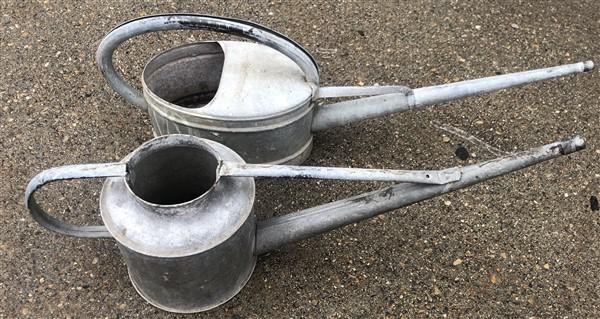 2 Stylish Watering Cans (1 of 6)