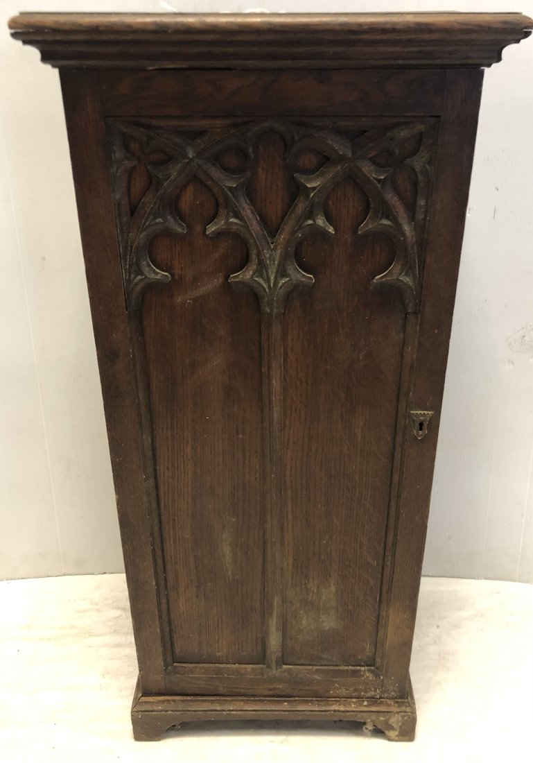 36" 19th Cent. Oak Gothic Cabinet with Fitted Interior (1 of 7)