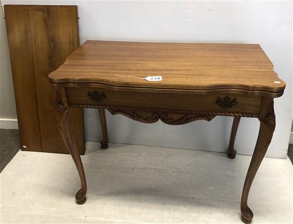 ca. 1940's Extension Table with Two 18" Leaves: ca. 1940's Extension Table with Two 18" Leaves 38"x21"x30"h
