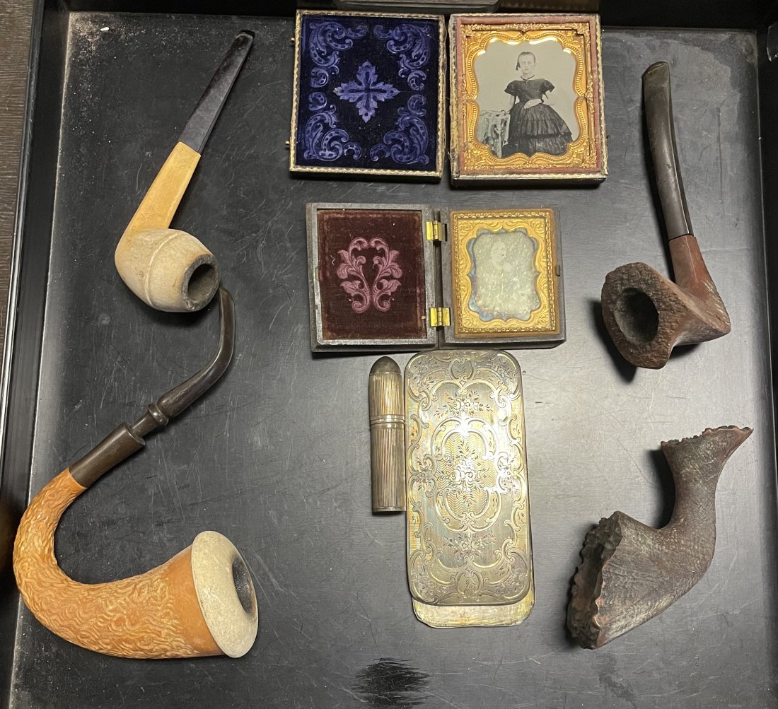 Cool Miscellaneous Dresser Items (1 of 9)