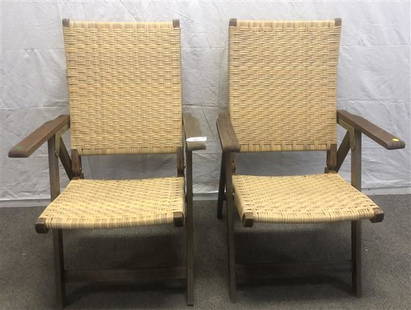 2 Folding Teak Chairs: 2 Folding Teak Chairs