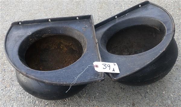 Pr. of Black Iron Corner Cauldrons JW Fiske New York City: Pr. of Black Iron Corner Cauldrons JW Fiske New York City