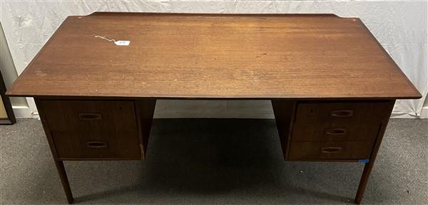 Mid-Cent. Danish Desk (1 of 7)