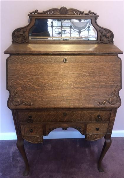 Oak Slant Lid Desk: Oak Slant Lid Desk