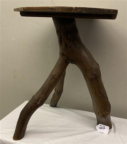 Adirondack Style Occasional Table 18" diam x 25"h (1 of 3)