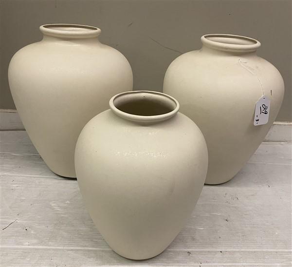 3 Contemporary Stylish Ceramic Vessels (1 of 7)