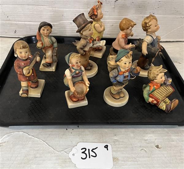Tray of 9 Hummels: Tray of 9 Hummels